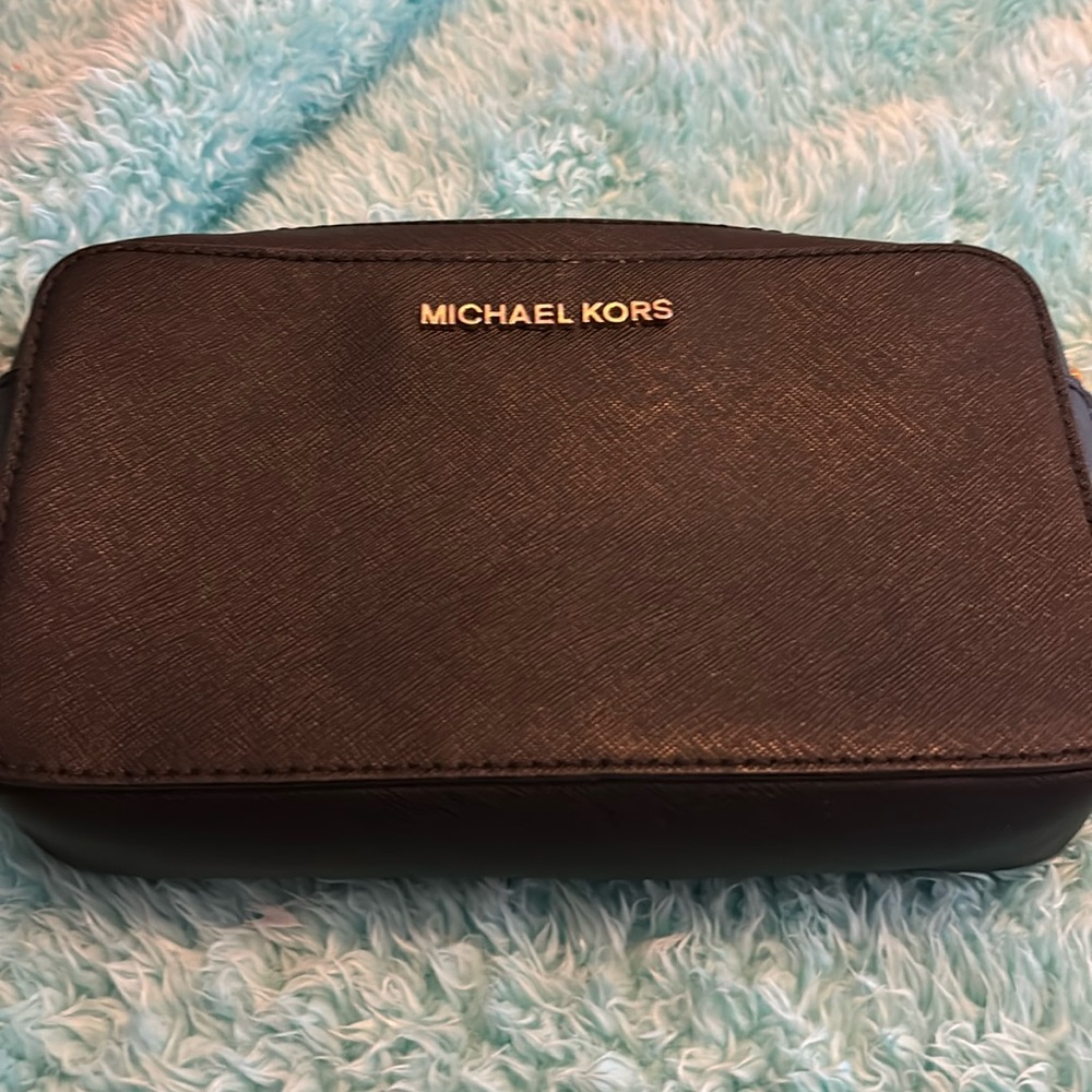 Micheal Kors crossbody